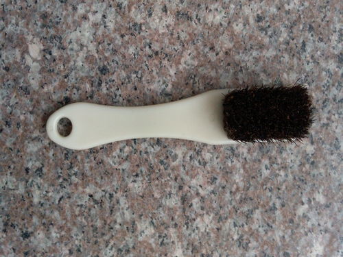 廠(chǎng)家供應(yīng)文玩刷 核桃刷 金剛刷 菩提子刷子 ,潛山市建輝特種工業(yè)制刷廠(chǎng)